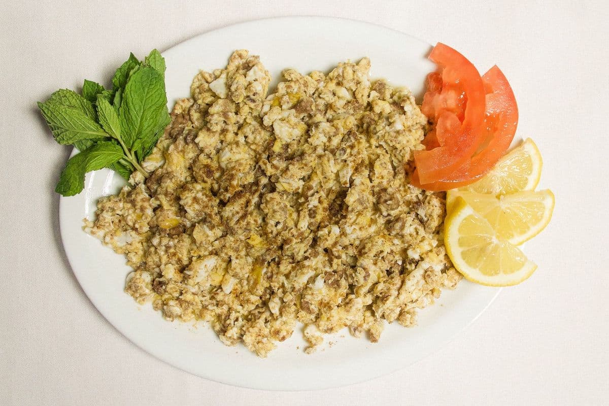 Eggs with Awarma