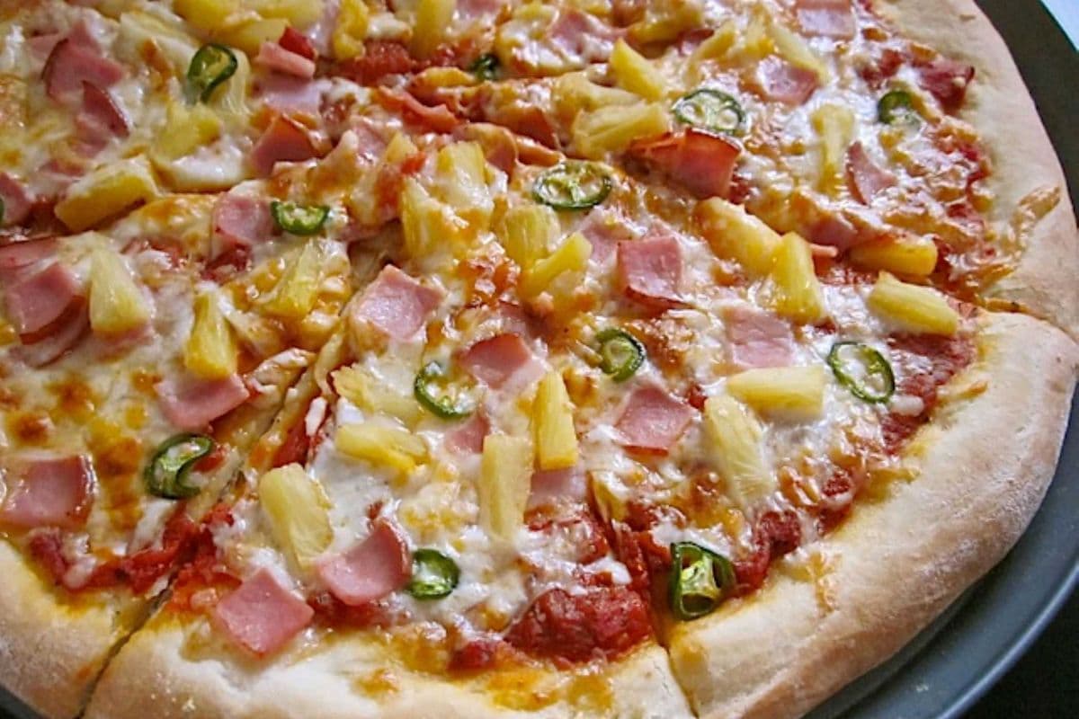 The Flamin Hawaiian Pizza