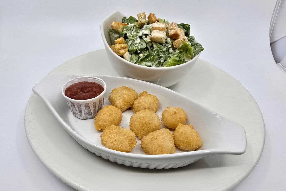 Breaded Scallops (8 pcs) and Caesar Salad