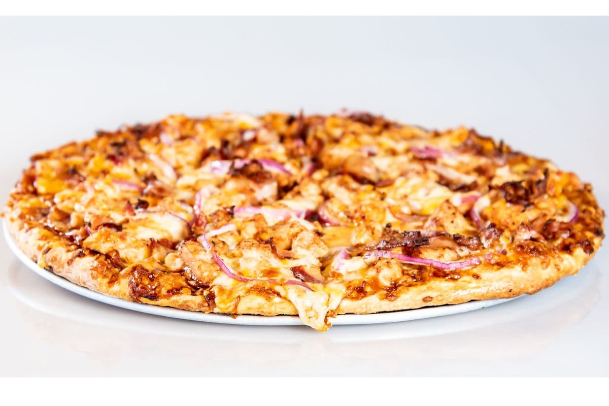 15" BBQ Chicken Pizza