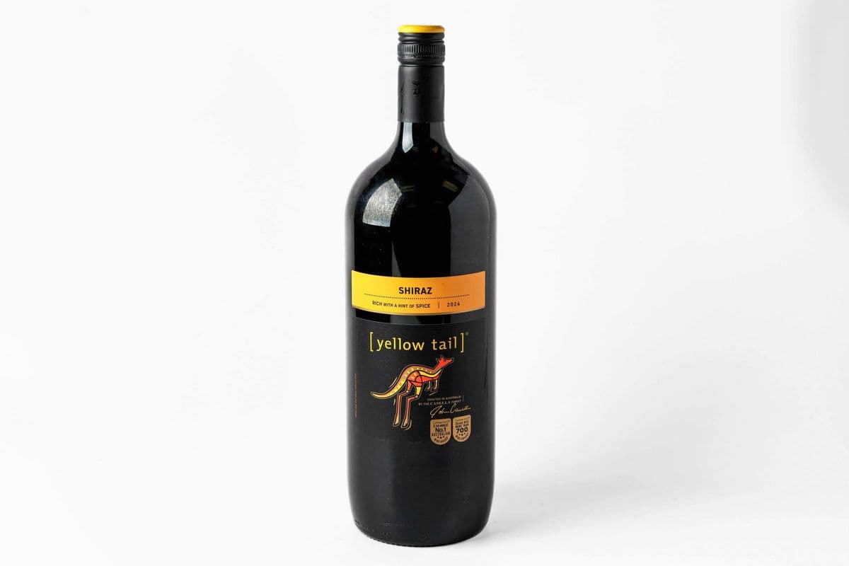 Shiraz Yellow Tail (1 x 1.5L)