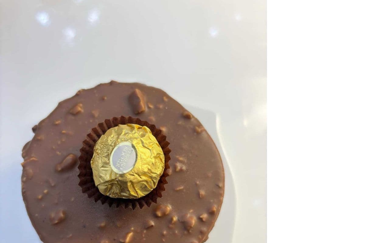 Gâteau Ferrero Rocher grand (2 pers.)