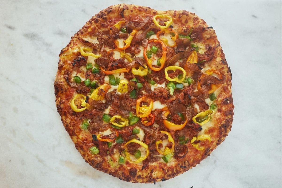Pulled Pork Deluxe (Medium) (8 slice)