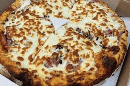 Pizza extra-large toute garnie plus