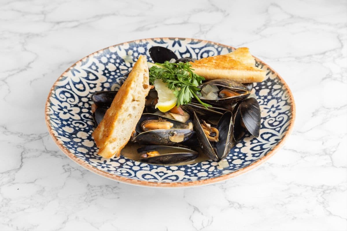 Mussels Skillet Style