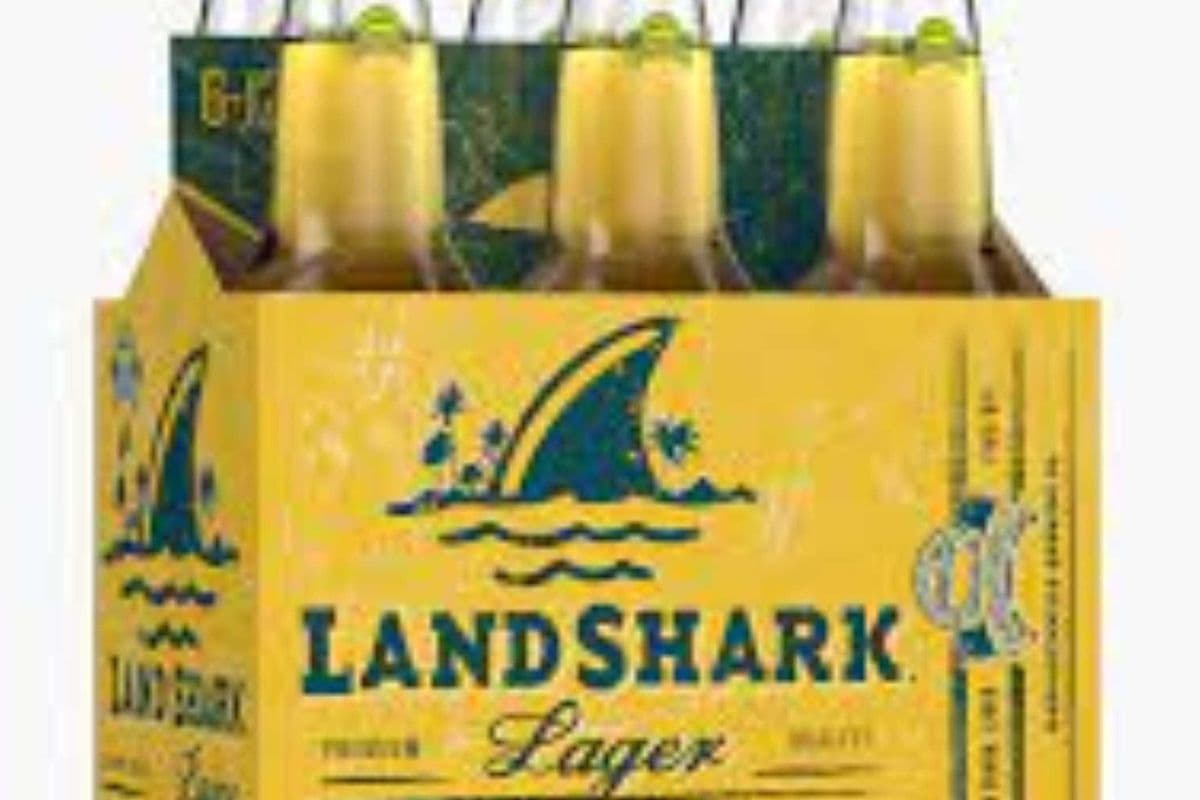 LANDSHARK PREMIUM LAGER 6 BOTTLES (1 x 6X355 ML)