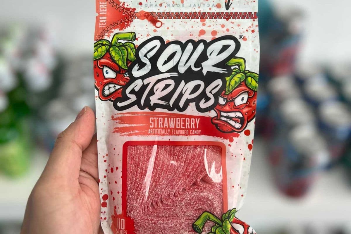 Sour Strips Strawberry - 96g