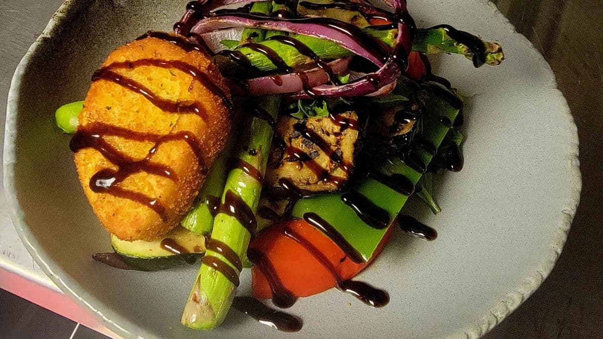 Grilled Vegetables and Warm Goat Cheese Salad