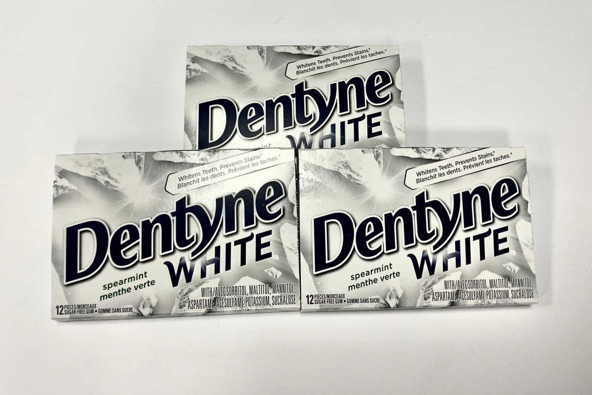 Dentyne White Spearmint (33.6g) (5 Cal)
