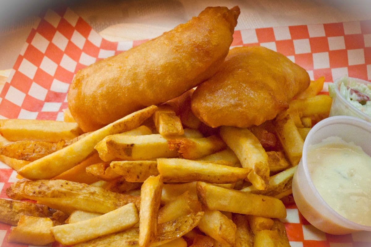Fish (2 pcs) and Fries