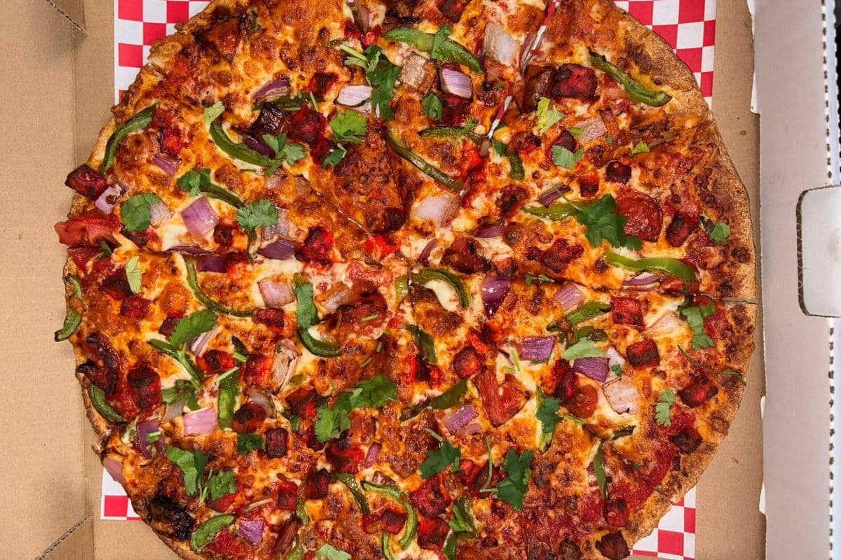 Tandoori Chicken Pizza