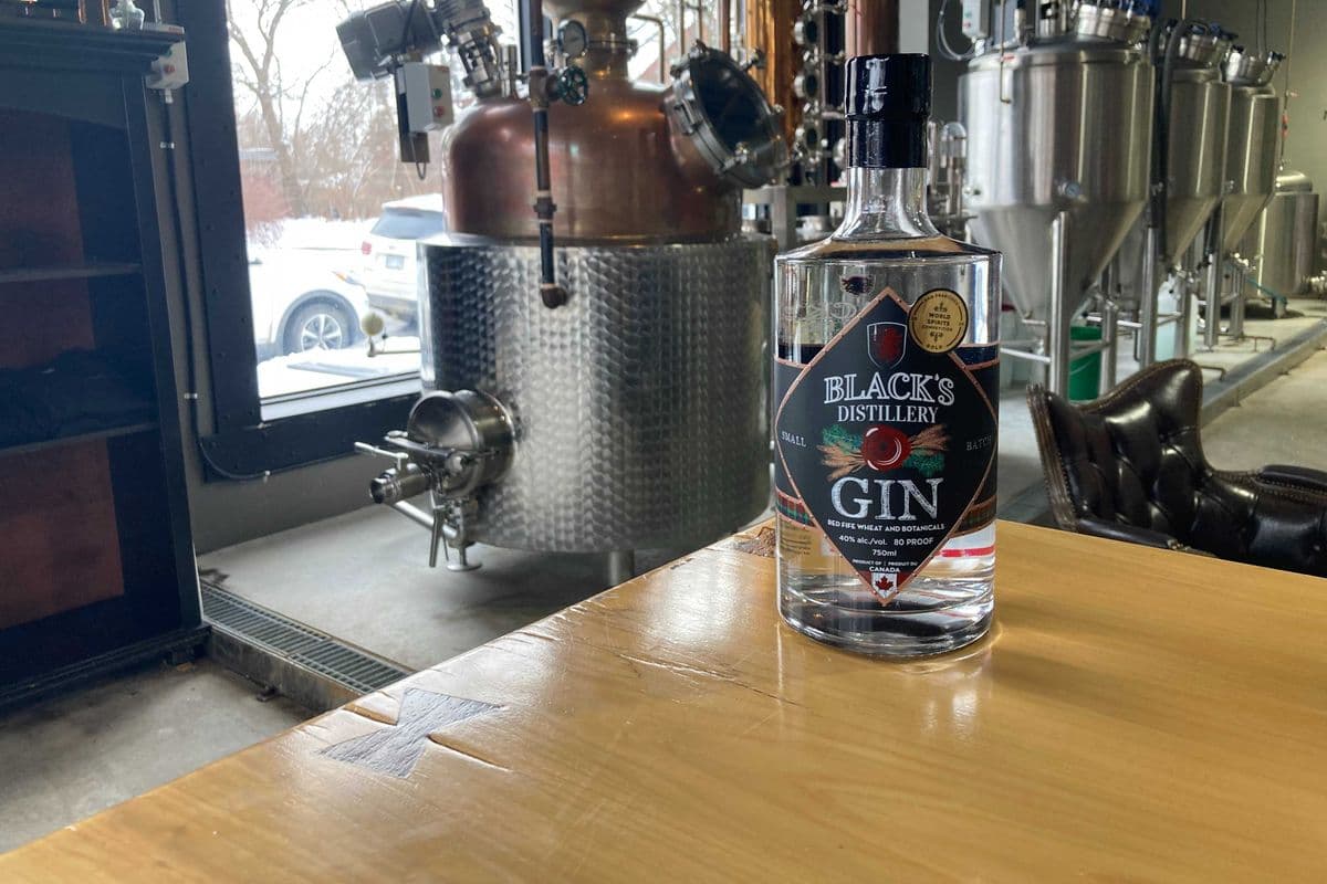 Blacks Distillery Gin (1 x 750 ml)