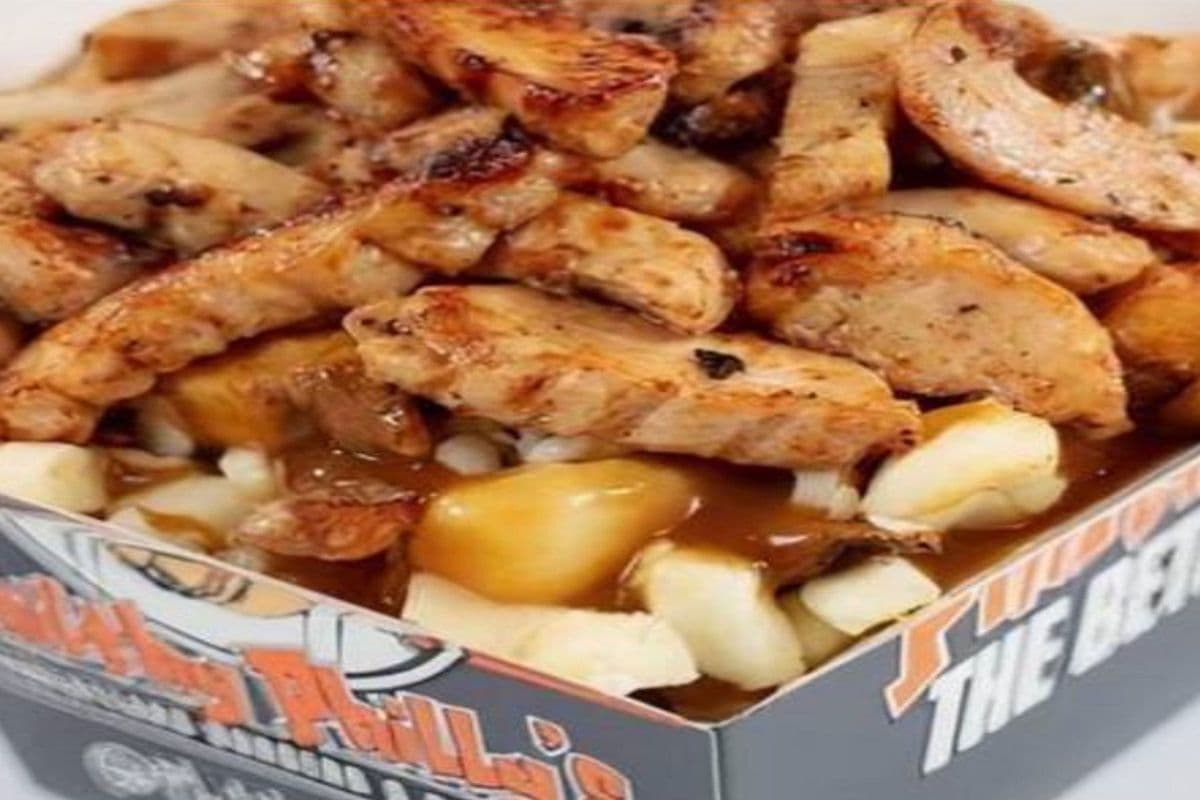 Grilled Chicken Poutine