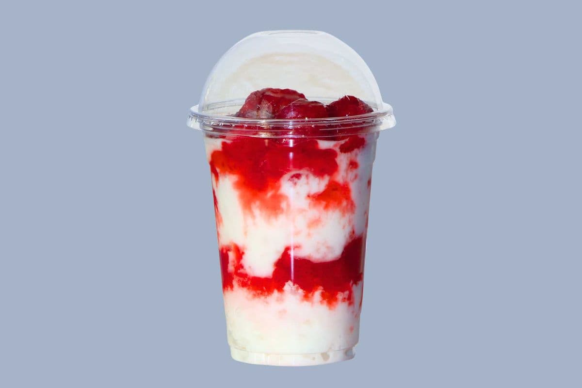 Strawberry Cup Bingsu - Korean Style Chung (M)