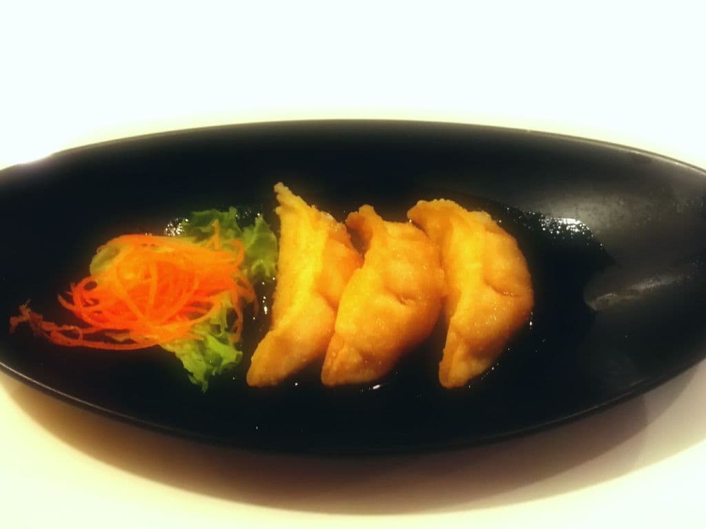 G02. Dumplings (8 pcs)
