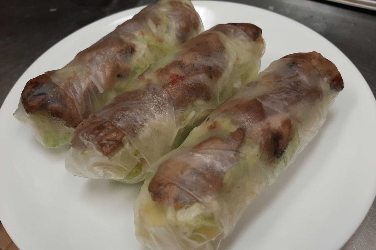 4. Grilled Chicken Salad Rolls (3 pcs)