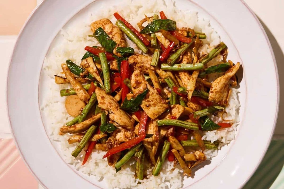 Pad Phet Chicken