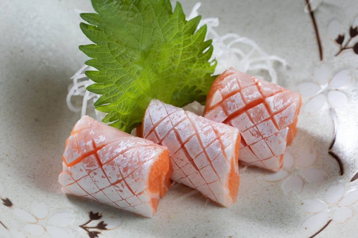 B08. Salmon Toro Sashimi