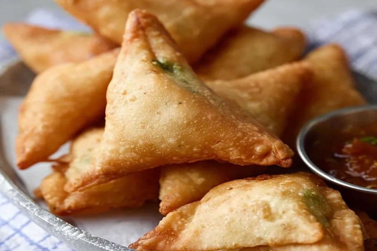 Vegetable Samosa (2 pcs)