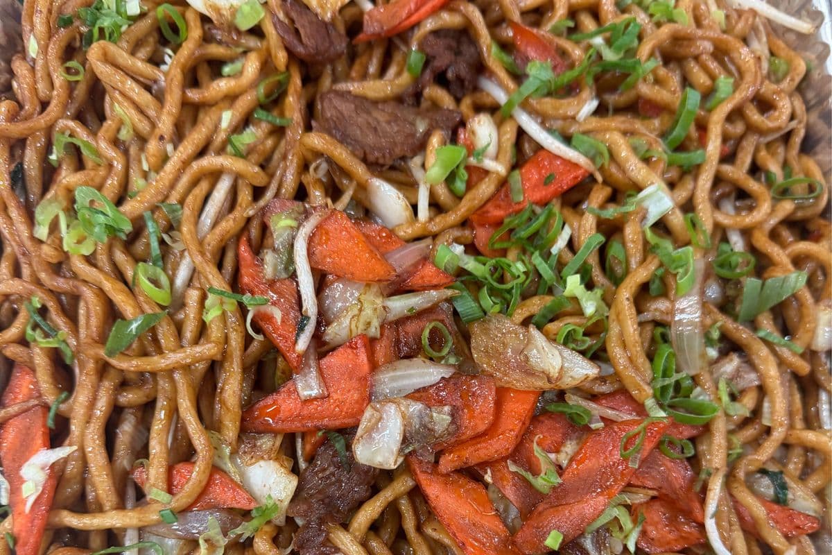 N4 Chicken Lo-Mein