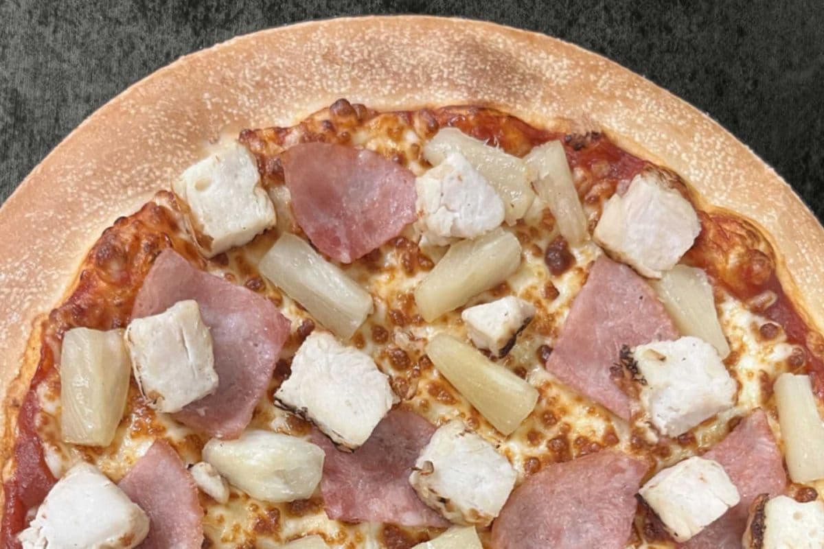 Jumbo Hawaiian Chicken Pizza