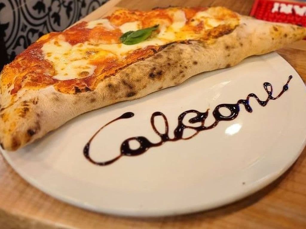 Calzone Classico Pizza