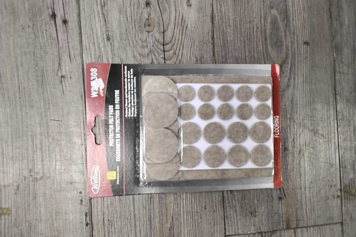 Protectors flat pads.