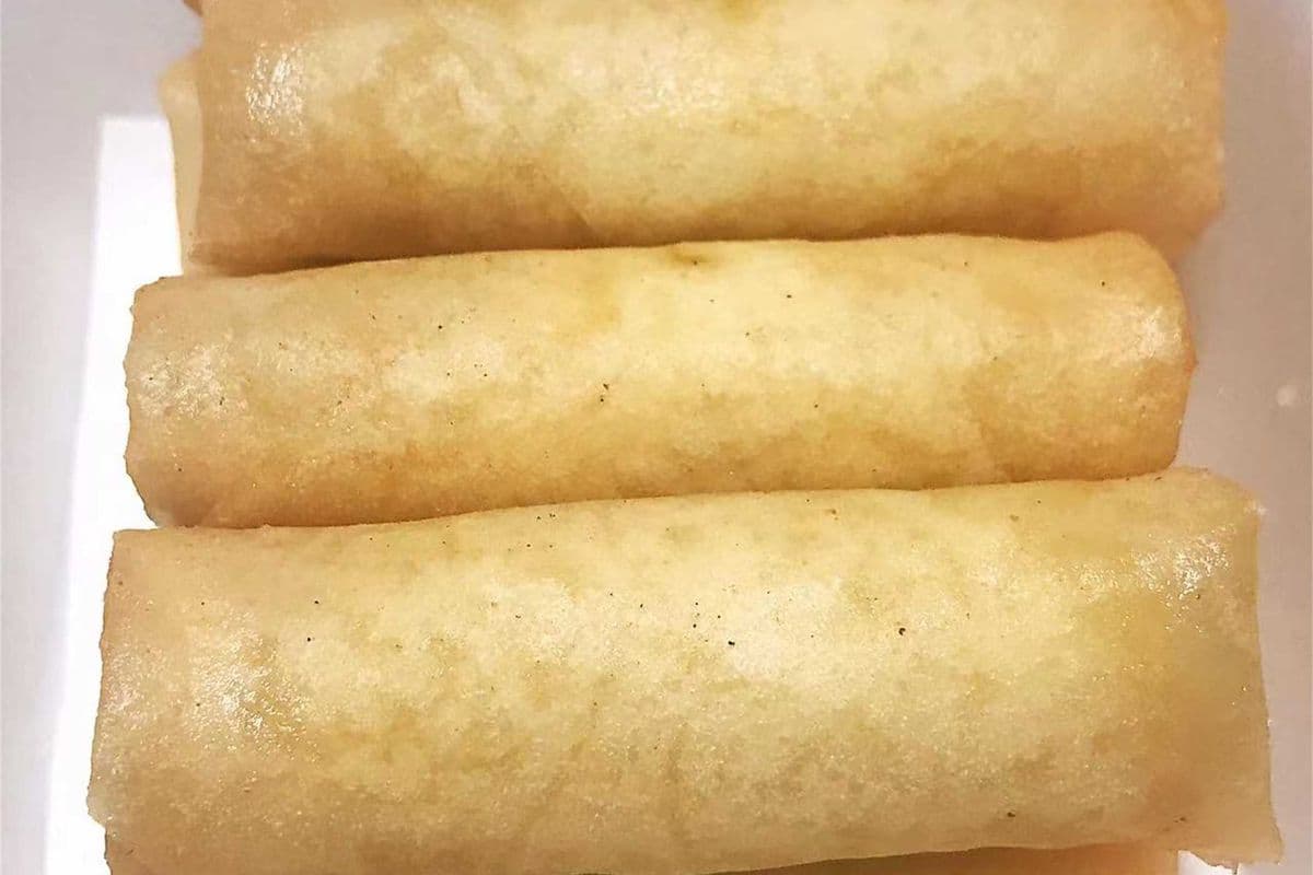 3. Vegetable Spring Rolls (8 pcs) 炸素春卷