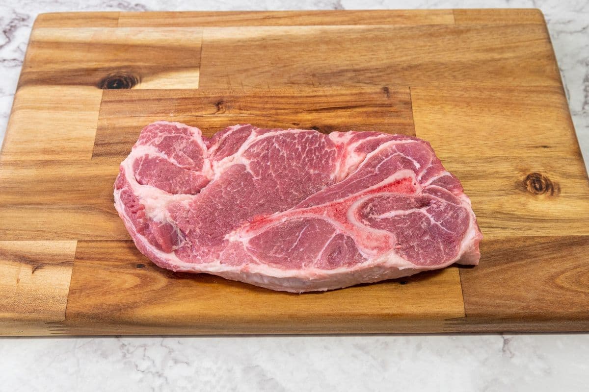 Pork Shoulder Blade Steak (Pork Butt Steak) (1 lb)