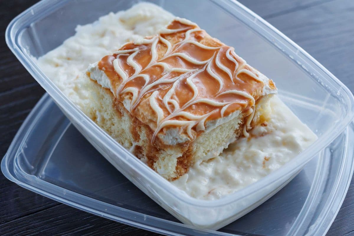 Classic Tres Leches Cake with Rice Pudding (Ashtota Classic)