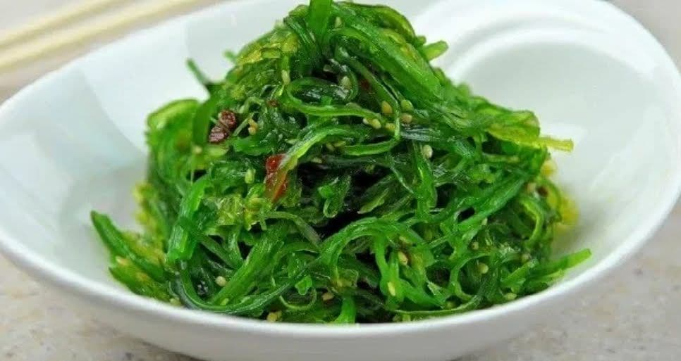 5. Large Wakame Salad