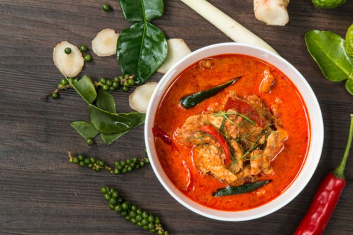 CR3. Red Curry