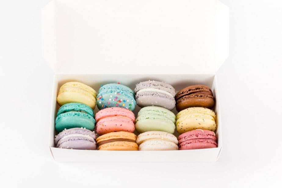 Box of 12 Macarons