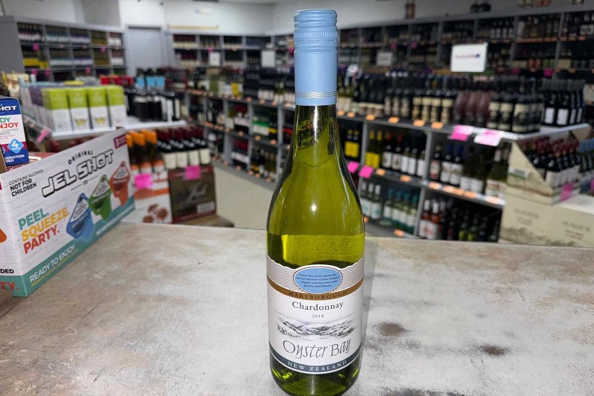 Oyster Bay 750 ML Chardonnay (1 x 750 ML)
