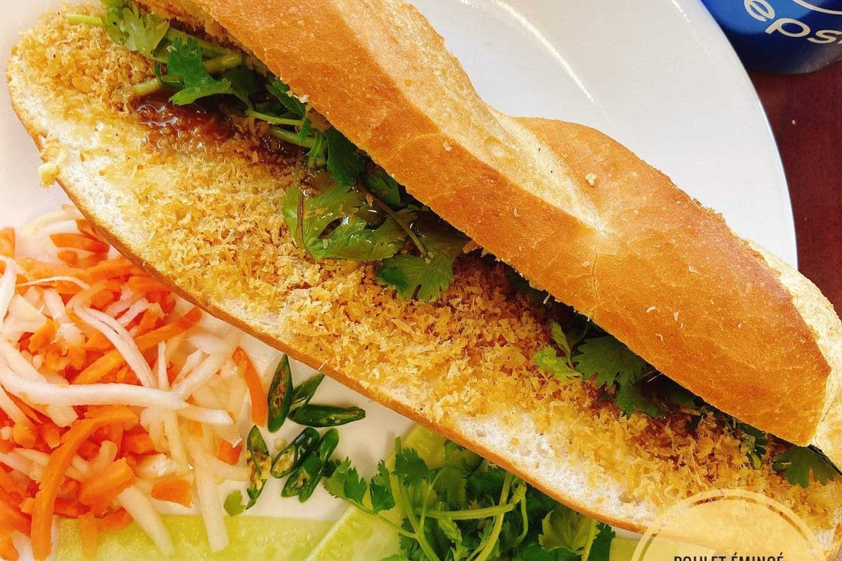 Sandwich au poulet émincé / Chopped Chicken Sandwich