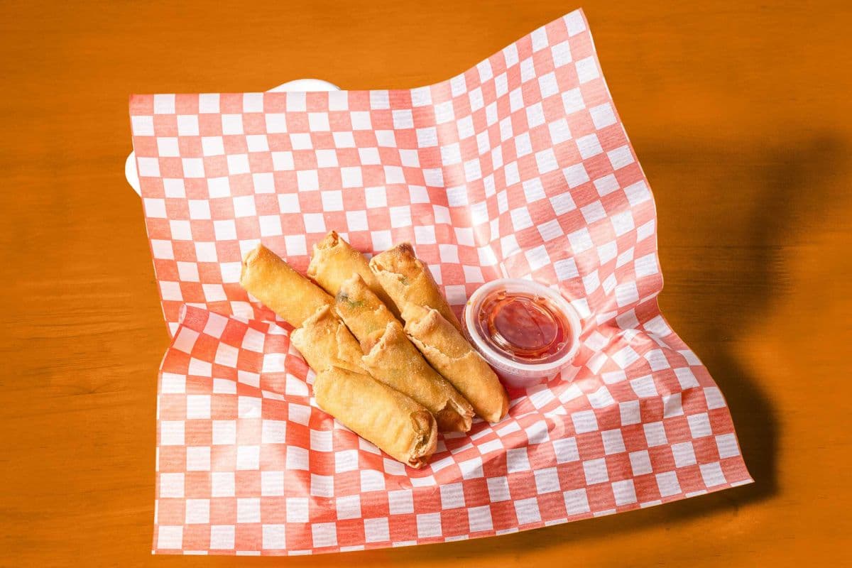 Vegetable Spring Rolls (8 pcs)