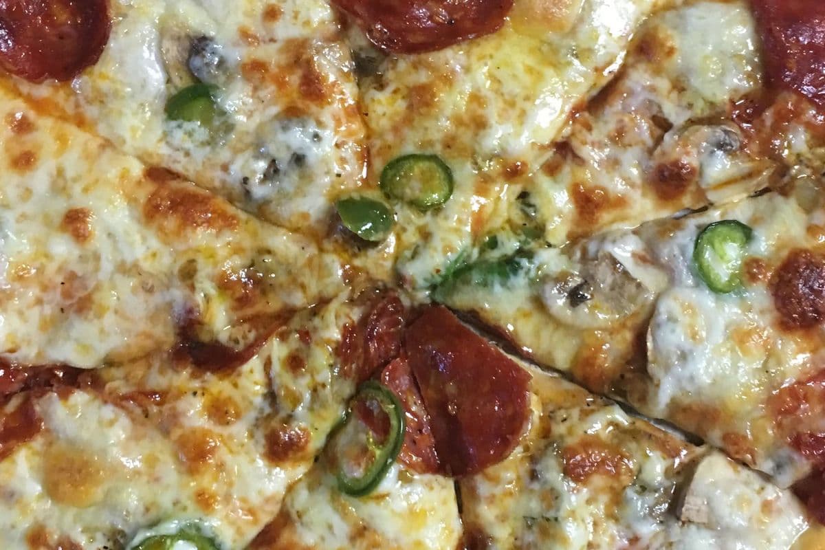 37. X-Large Calabrese Pizza