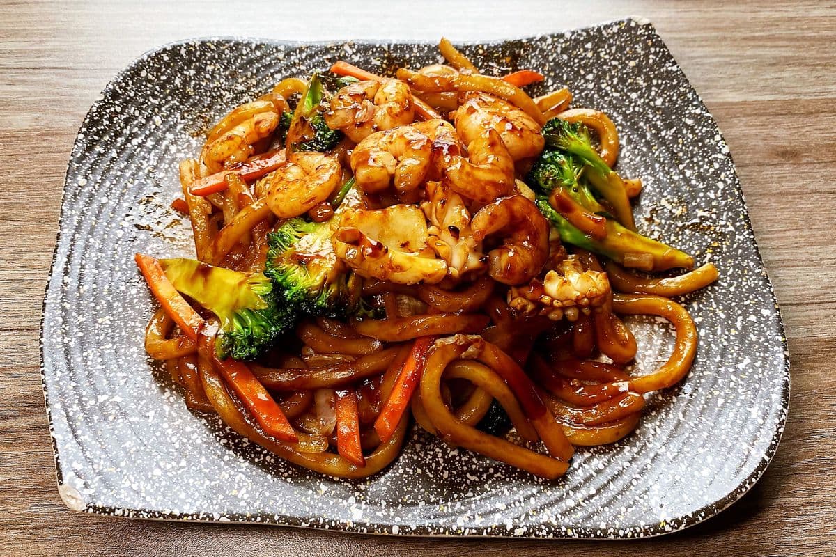 39. Udon frit aux fruits de mer
