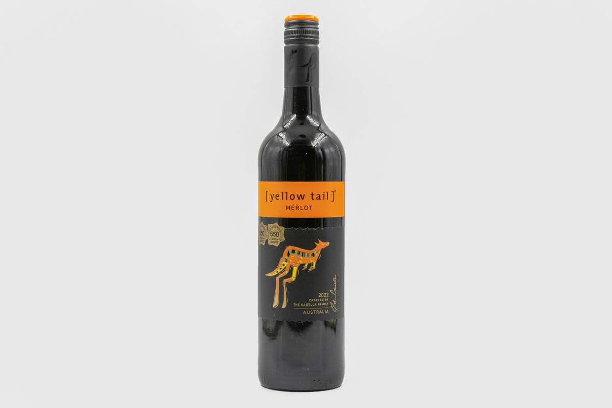 Yellow Tail Shiraz (1 x 750 ML)