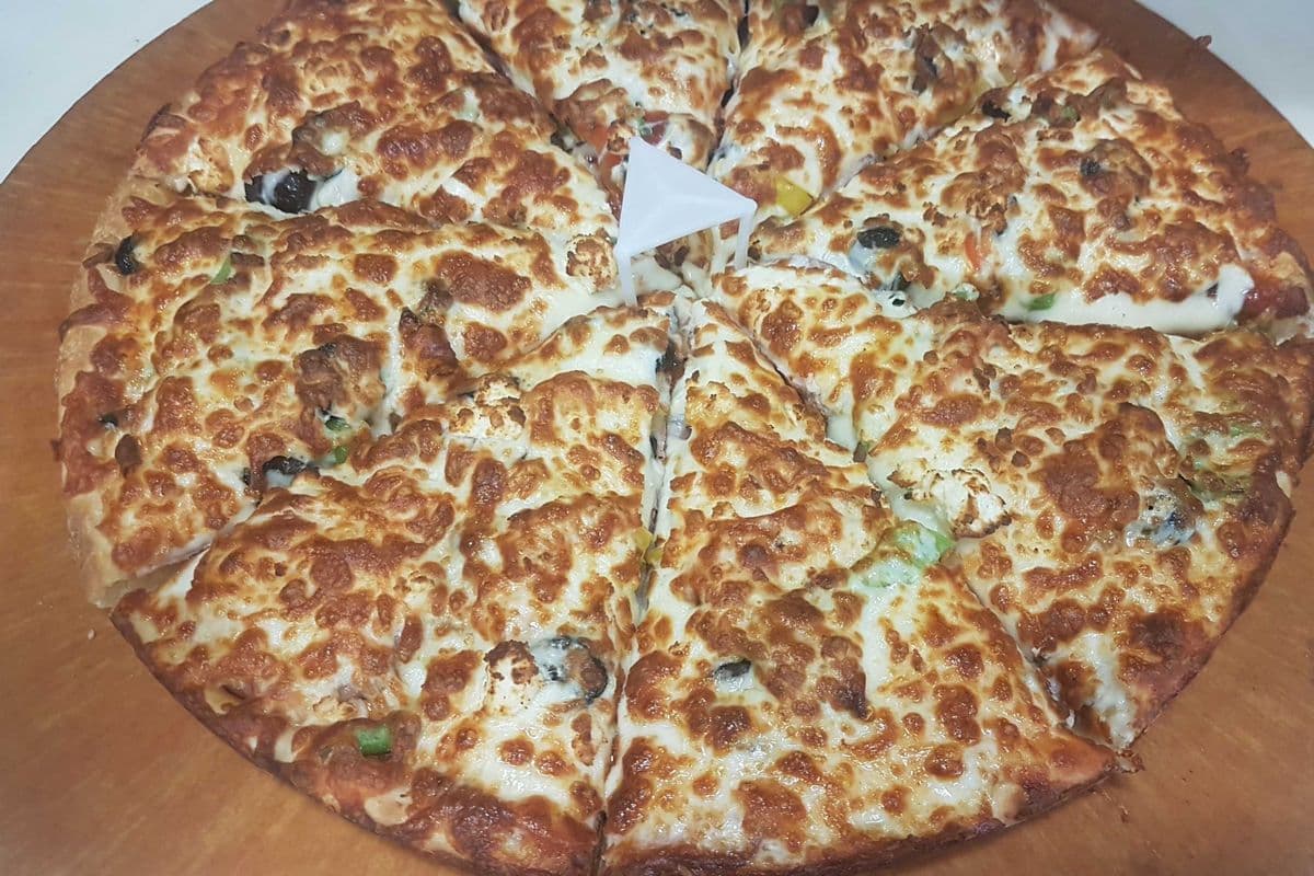 12" Medium Europa House Special Pizza