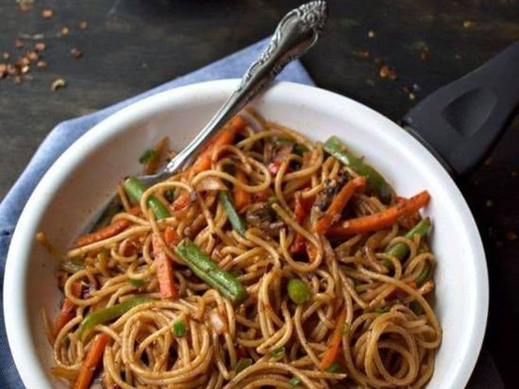 Schezwan Hakka Noodles