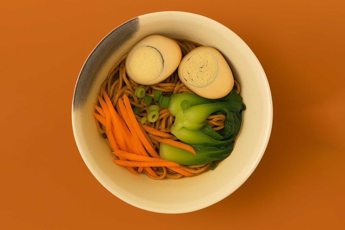 B5. Green Onion Oil Noodles 葱油拌面