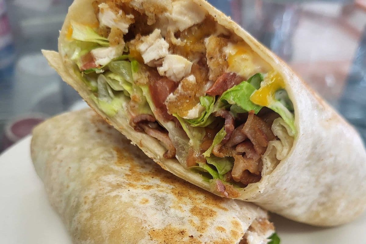 Crispy chicken club wrap (12 inch)