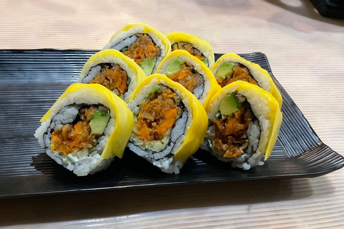 golden dragon roll (vegetarian)