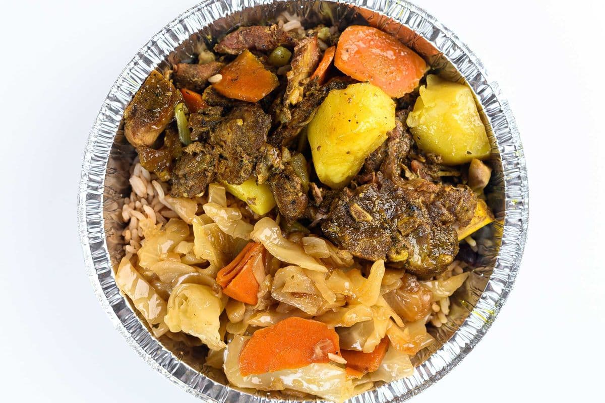 Curry Goat Meal (LARGE)