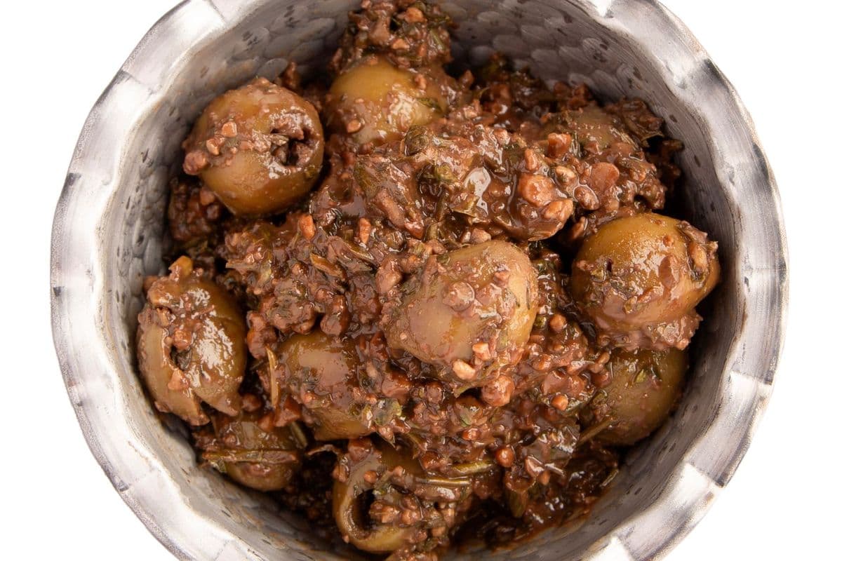 Walnut-Marinated Olives