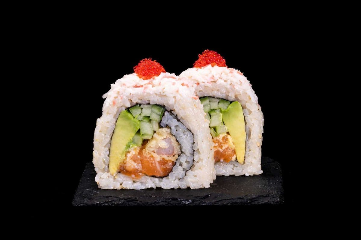 R11. Snow Dragon Roll (8pcs)