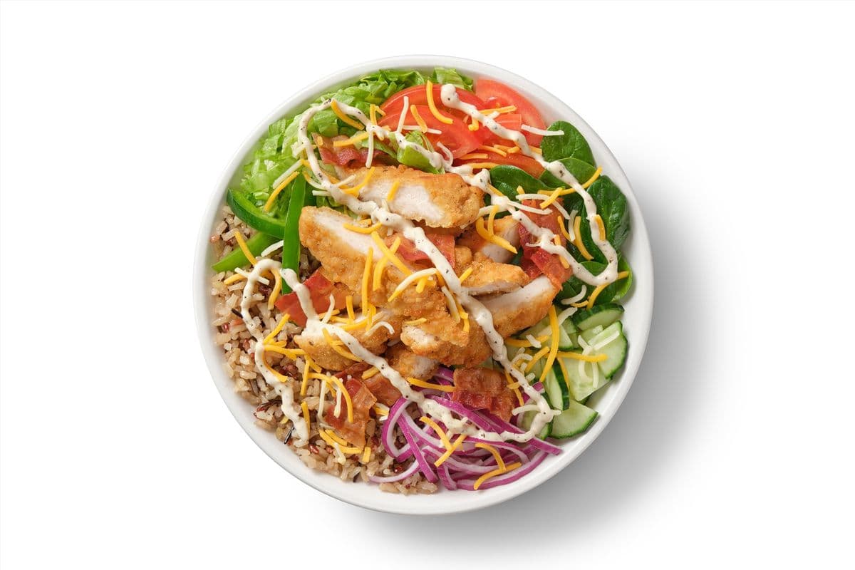 Crispy Chicken Bacon & Peppercorn Ranch Rice Bowl (810 Cals)
