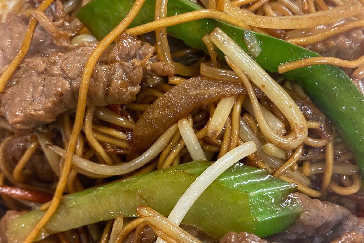 101. Beef Lo Mein