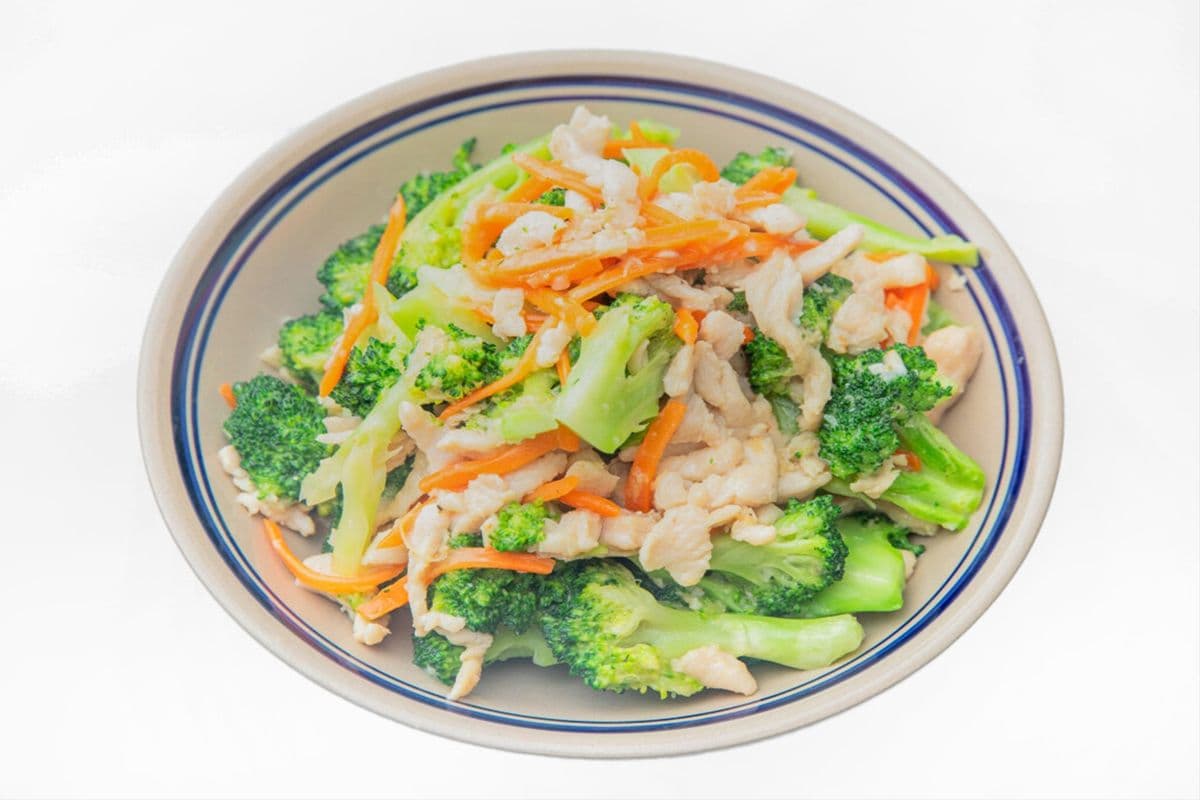 (西兰花炒鸡肉) Chicken Broccoli
